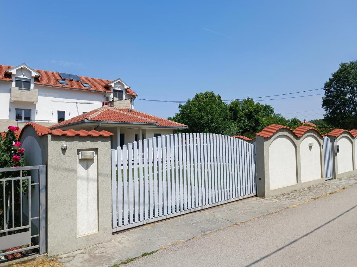 Serbian Home With Garden Krnjaca المظهر الخارجي الصورة